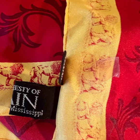 Majesty of Spain Silk scarf - Picture 6 of 7